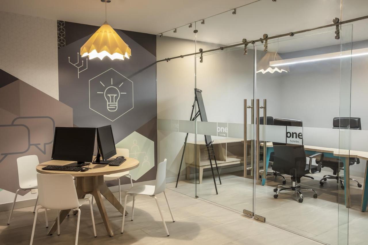 One Monterrey Tecnologico Otel Dış mekan fotoğraf